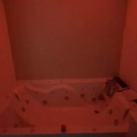 Bain Balneo Independante 3*